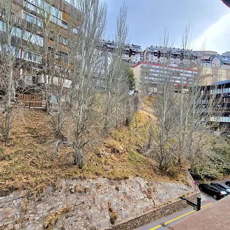 Snow Paradise Gorbea Junto Al Telecabina Parking Gratis * Serra Nevada